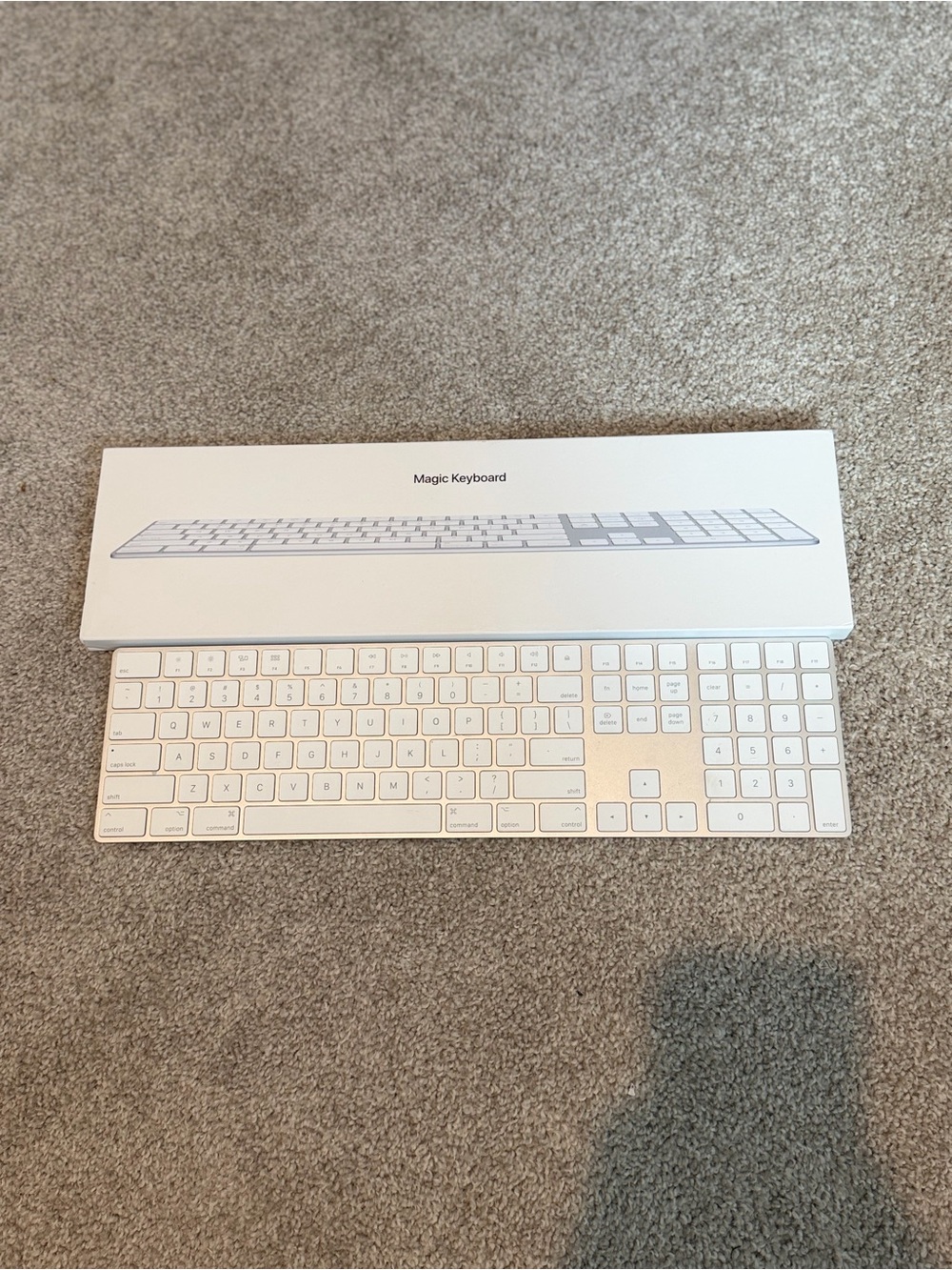 Apple Magic Keyboard with Numeric Keypad - White